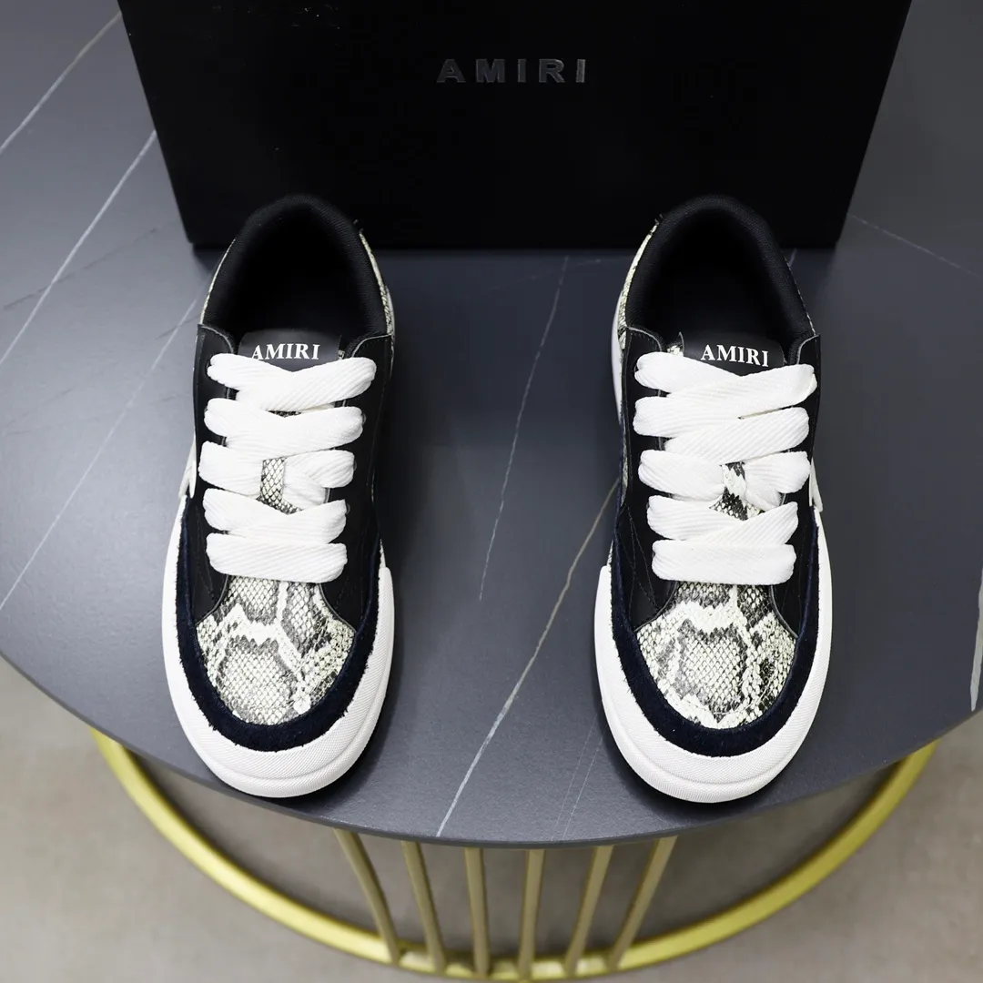 Men's men's shoes 💰540💰🔥🔥🔥 Couple style Amiri2024 new sports and casual shoes, casual, fashionable and versatile flat-soled moral training shoes. Classic color combination + perfect shoe shape, Amiri’s classic Logo star makes you and I fall in love. Imported cow suede leather makes the shoes more high-end. Recommended by major celebrities, bloggers and internet celebrities.   Color: black, off-white, blue, pink, red. Size: Women’s 35-40 (41 is custom-made and non-returnable) Men’s 38-44 (45 and 46 are custom-made and non-refundable)
